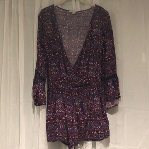 CUTEST American Eagle romper!!